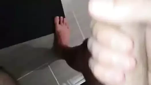 arkadaşım okşayarak onun horoz