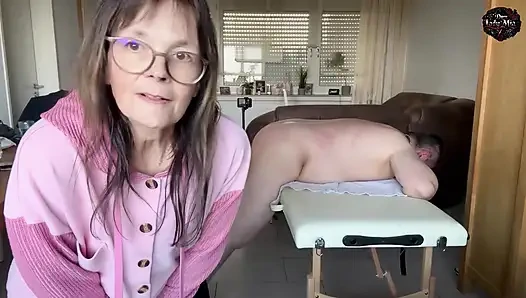 DomLady Mia SlaveOfM Hell of Pain Peitschen CBT und Schwanzstrafe mit Strom und fiesen Klammern - Teil 2