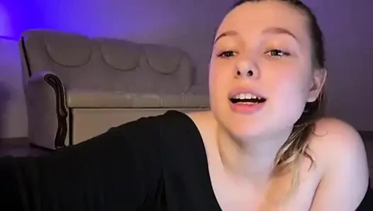 Busty jucielussie fingering wet pussy