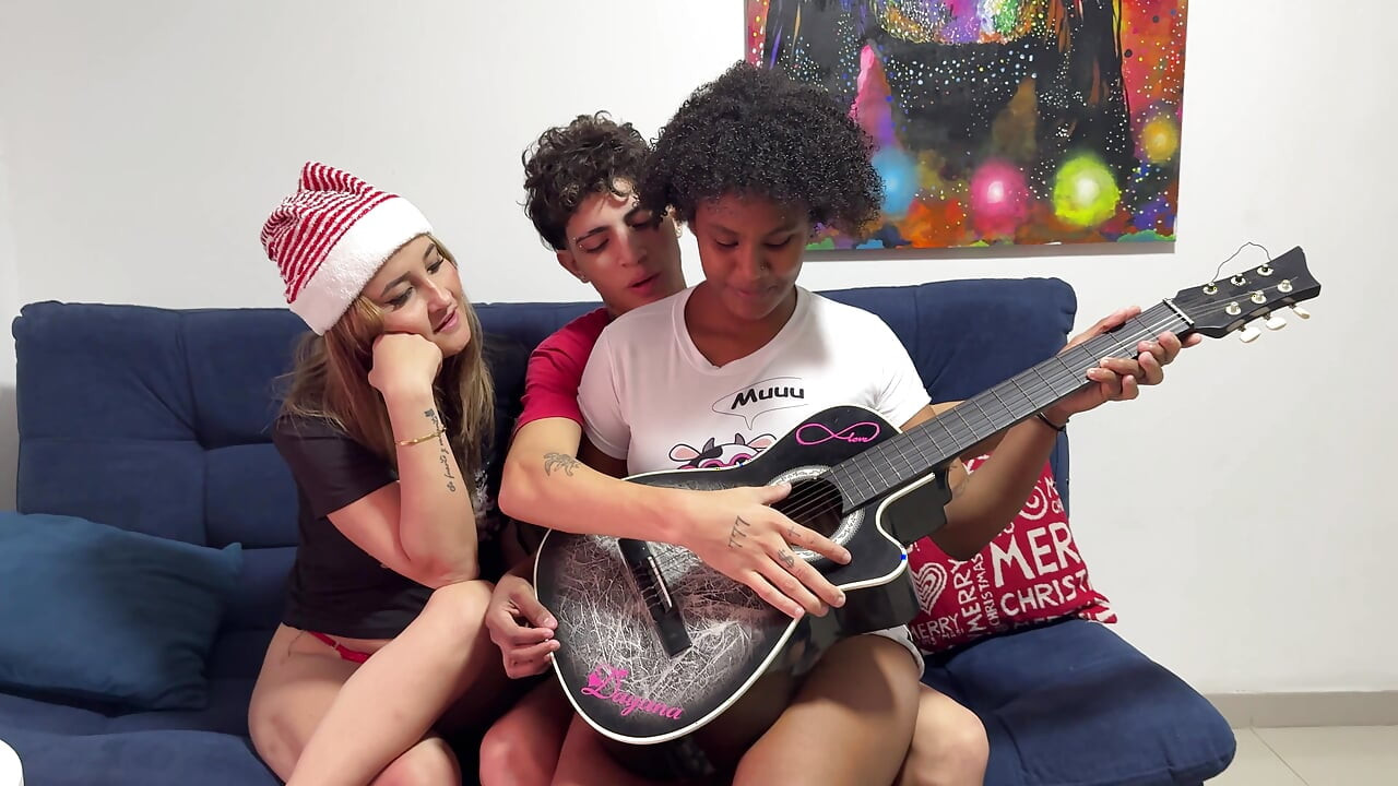 I fulfill my greatest fantasy, my sexy stepmom and ebony stepsister hard. INTERRACIAL SEX-.