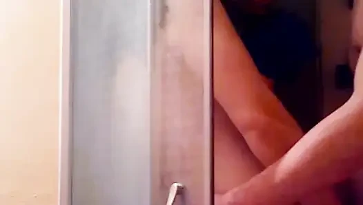 Real homemade sex in the shower