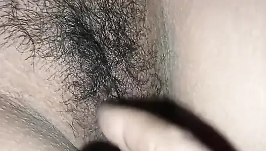 Desi Pooja Bhabhi Apni Chut Massage