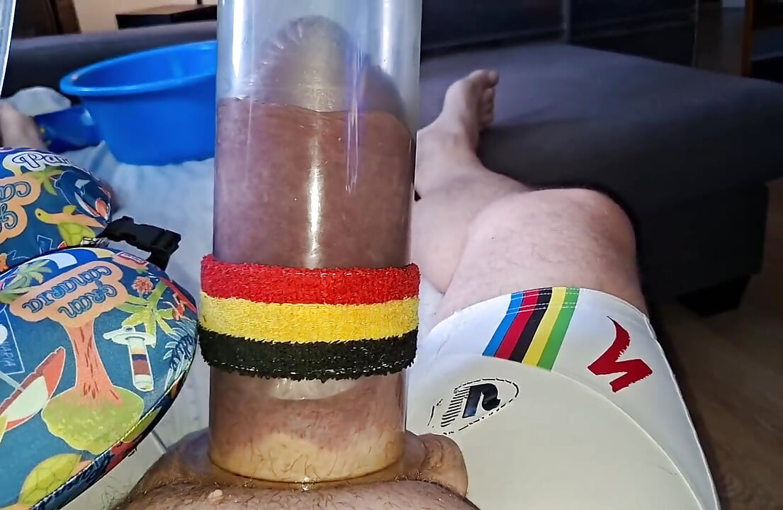Pumping up My Monstermeat in Extreme Thick Size