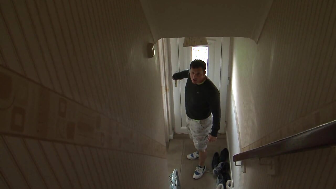 大きなお尻ブロンドが後ろから砲撃される