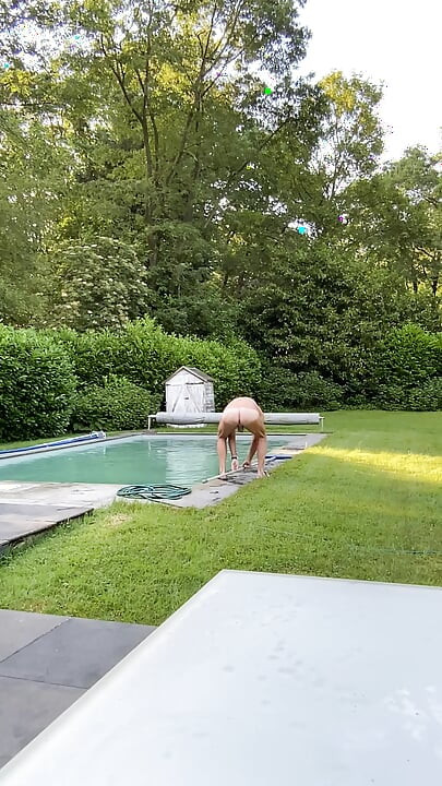 Curățare la piscină