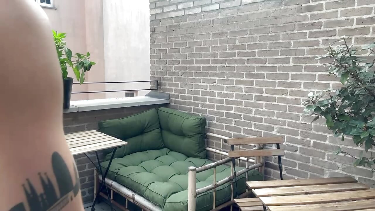 Antwerp Exhibitionism: Wanking on the Terrace