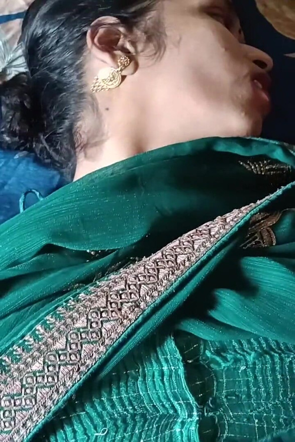 Desi Hot Wife Very Cute