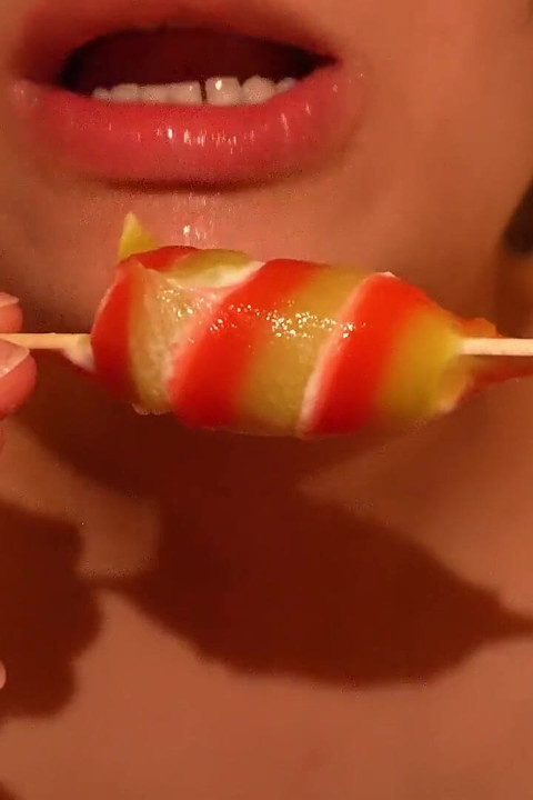 Watch Me Turn Ice Cream Into a Naughty Demonstration