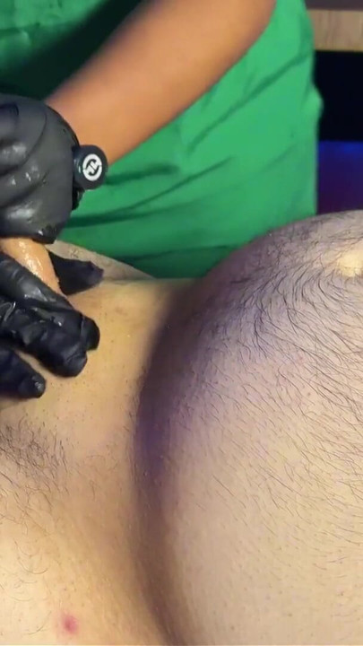 Fan with small dick receives a massage with happy ending  ! | Clip 2