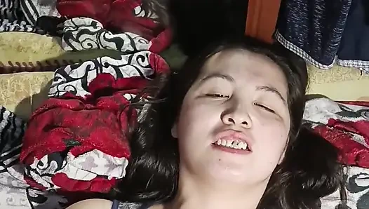 Wanita Korea minta memeknya dientot habis-habisan sampai dicrot sperma hangat