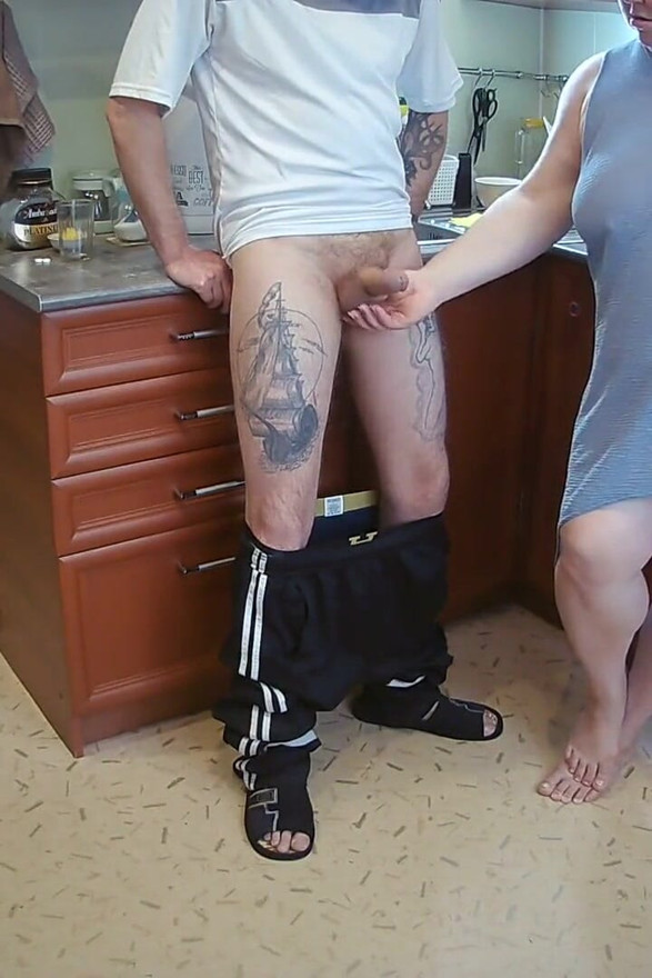 manual stimulation of my penis before cumshot in the morning in the kitchen