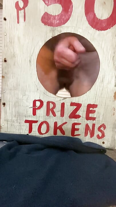 Ateşli anne Brandy ve Tina'ya cadılar bayramı kostümümü gösteriyorum