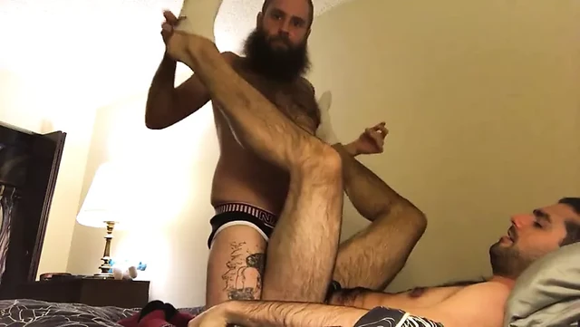 Horny Hillbilly Bones a Otter