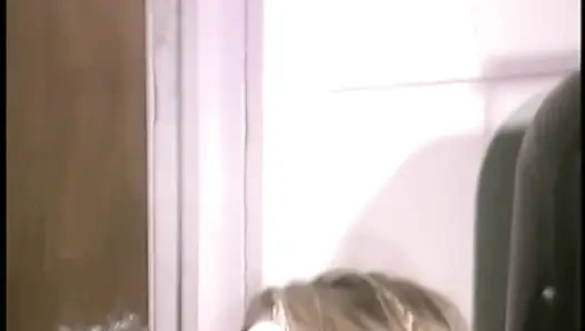 Lesbian imut dengan toket besar dan pantat bahenol lagi asik muasin lubangnya pakai dildo ukuran raksasa