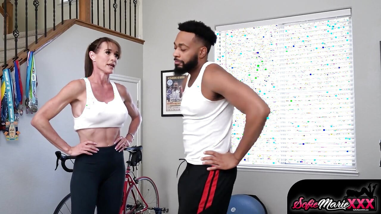 Fit MILF Sofie Marie Teases Big Dick Guy to Fuck Her
