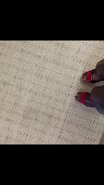 Must-see moment from "I walked around in public without panties"