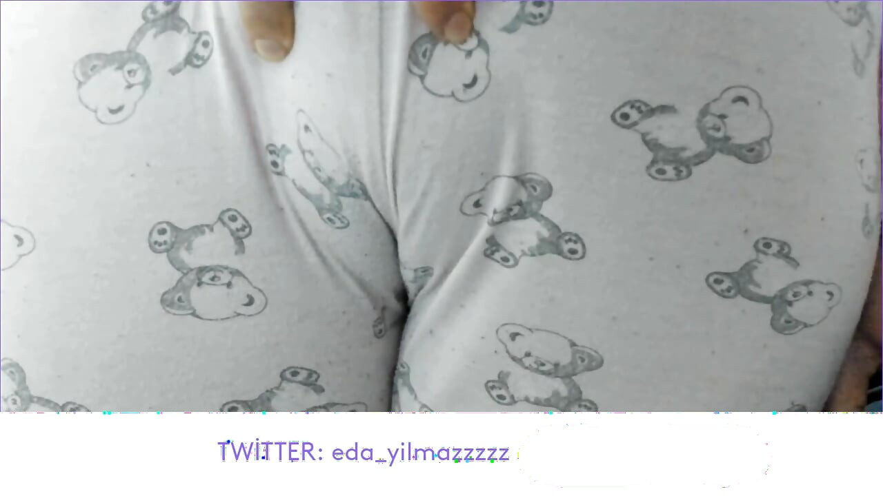 CAMELTOE- PAJAMA- SWOLLEN PUSSY