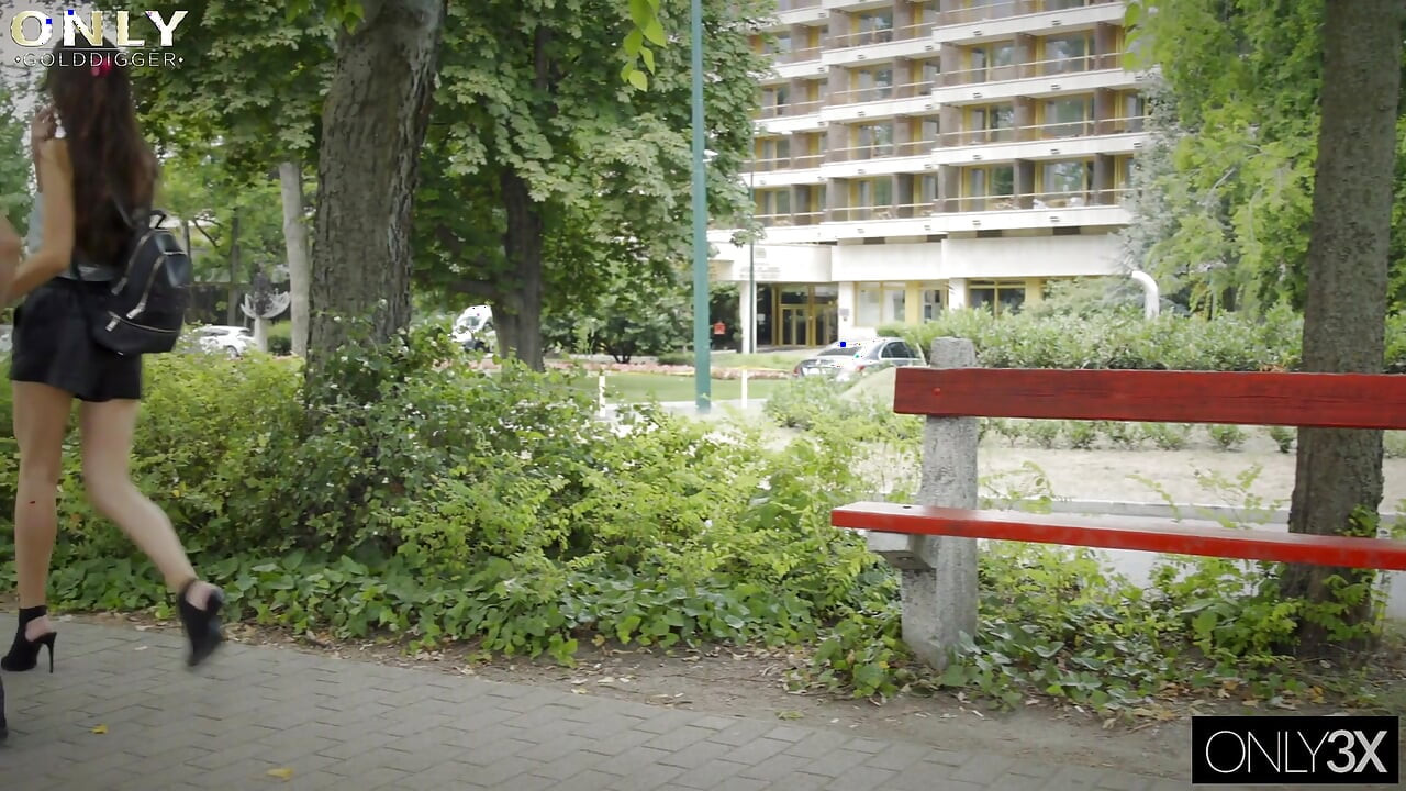 スパセックスふしだらな女をフィーチャーしたアーニャ・クレイとエリック・エバーハードプレミアム編集のみゴールドディガー