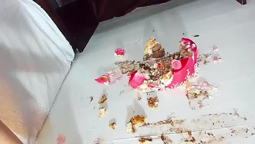 Cake Crush Progression Heels Bei Strümpfen Beim Barfußfußlecken