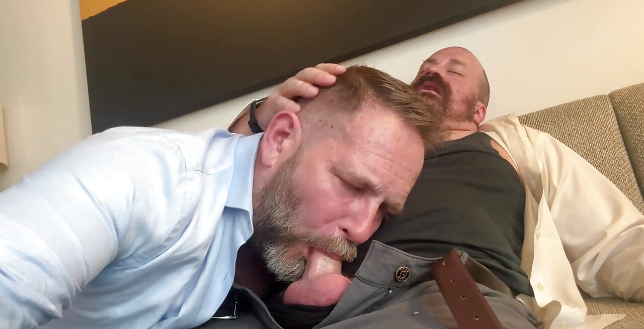 Lunchbreak Loads W/ Seattle Stepdad