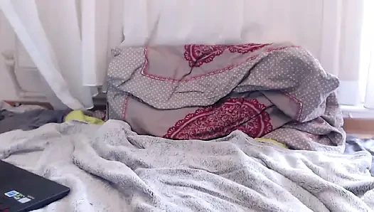 Göğüsler amcık sikişi oynuyor