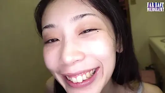 Elegante gulp-nacht mit einer sehnsüchtigen alleinerziehenden mutter, die warme Essenz unter dem offenen himmel genießt ep-5