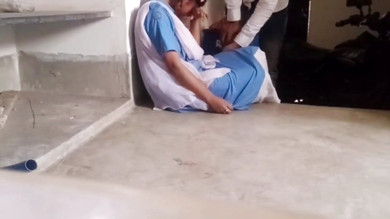 友人の彼女を支えるふりをして彼女と関係を持った