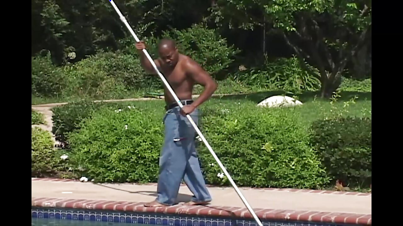 Écolière se laisse convaincre - expérience lesbienne sexy pour la première fois !