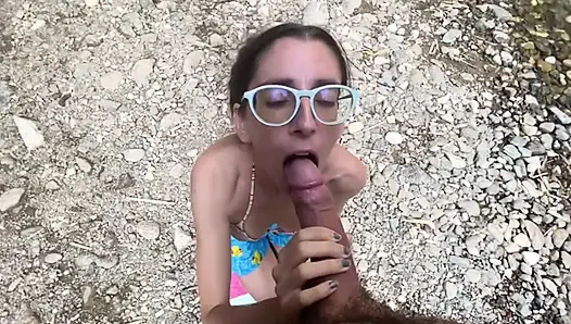 Perjalanan sungai berakhir dengan ngentot luar biasa