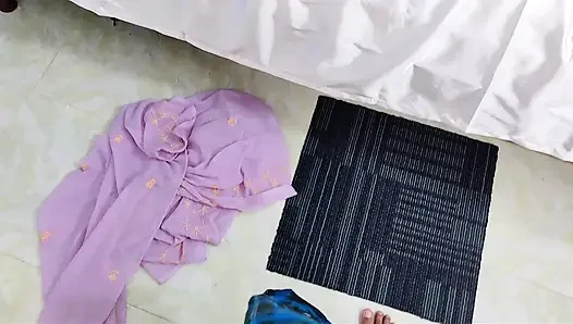 Desi bhabhi bottle fuck and suck her devar dick xxx