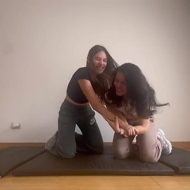 Female Wrestling and Lesbian Game