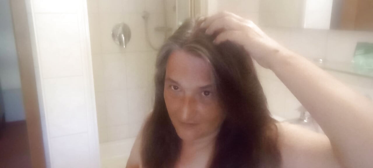 MAMĂ SEXY MATURĂ Părul meu, privirea mea, imaginația ta