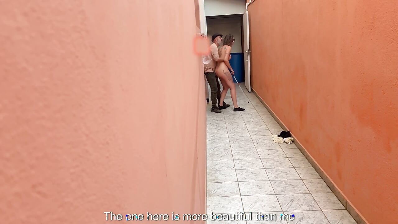Jogando Freeze Tag com a Garota Cega no Beco