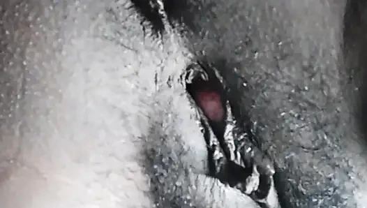 Neu verheiratete unbefriedigte bhabhi fingert feuchte muschi, orgasmus-masturbation