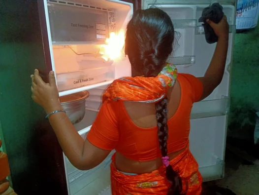Indische bhabhi fickt im haus des dorfes