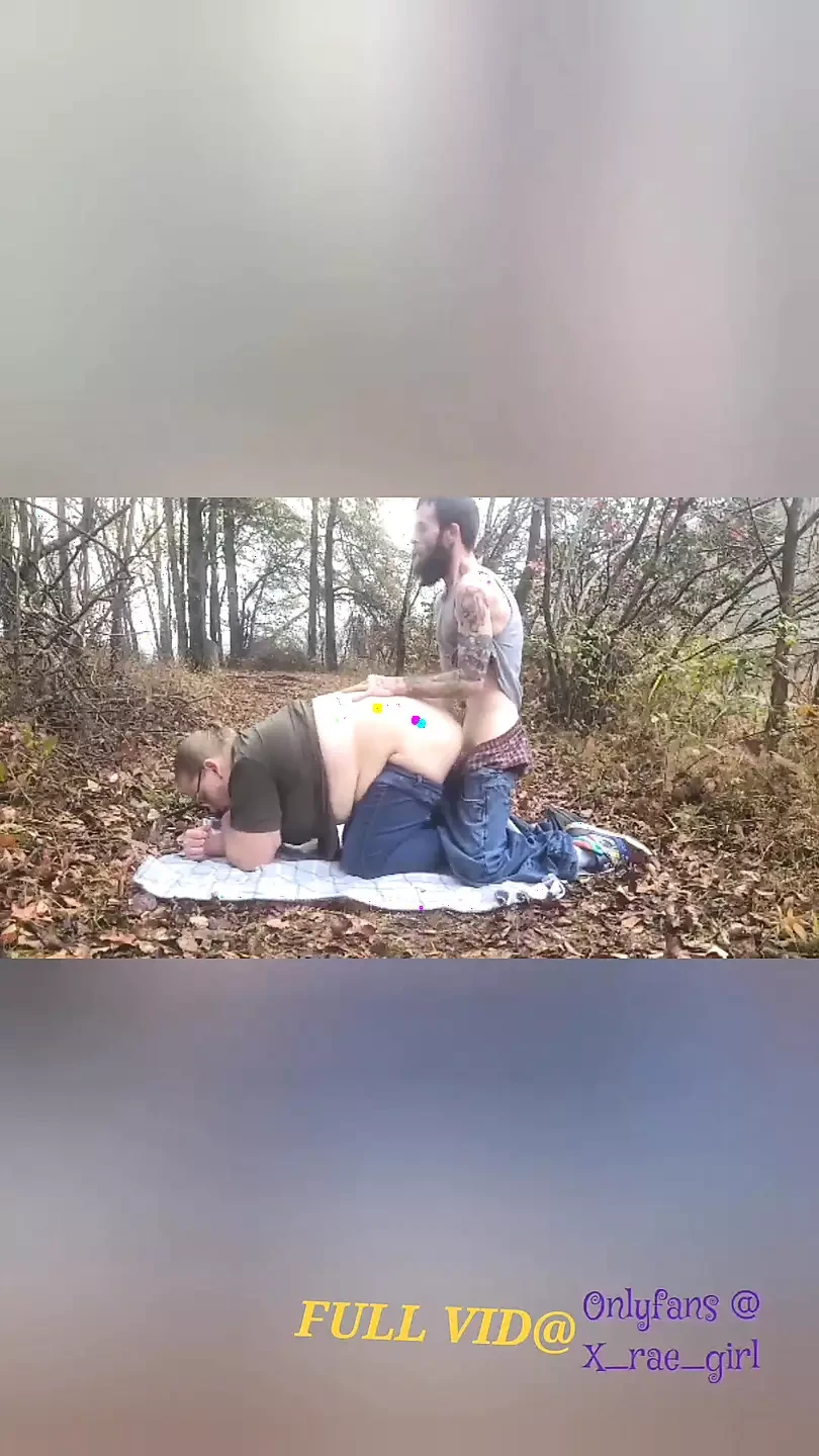 Nerdy bbw getting fucked doggystyle deep in nature
