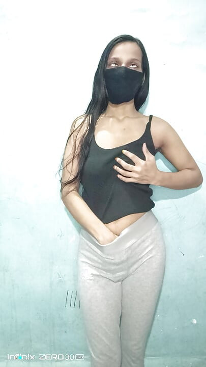 สาวเงี่ยนอินเดีย