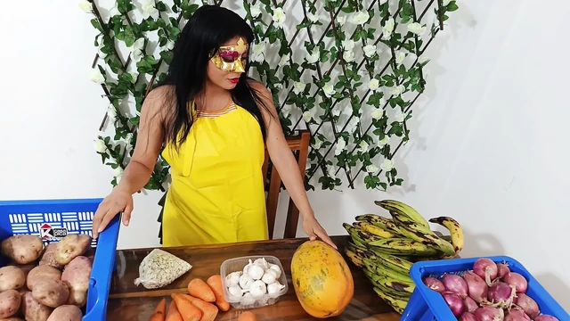 The greengrocer fucks a customer while working at her workstation