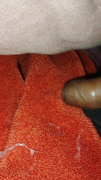 Spreading my masturbation