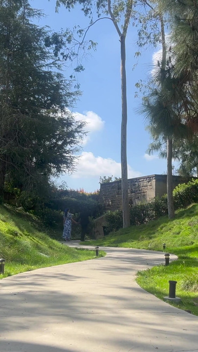 ПЪЛНО ИЗЖИВЯВАНЕ С ПРИЯТЕЛКА: Дребна латино Обри Бабкок том 22 | Клип 1