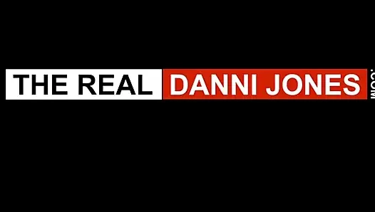 Orta yaşlı seksi kadın danni jones ve bilardo dersi