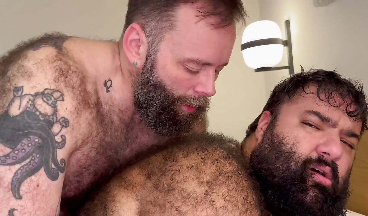 Comes to Visit Barcelona and Uses My Ass to Empty His Balls Sweat, Semen, Hair What More Could You Ask for?