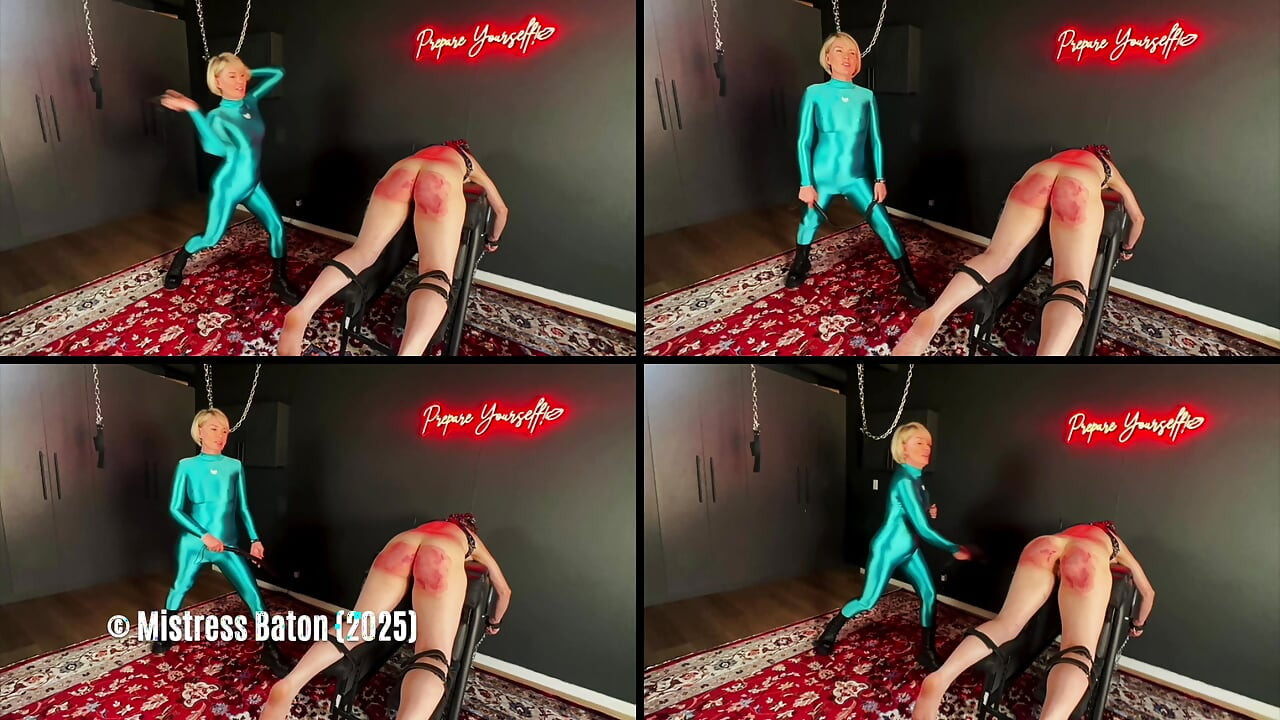 Sebat dengan Perhambaan Kulit & Spandeks