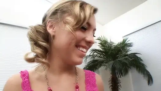 Lesbian baik dan panas suka saling menyentuh