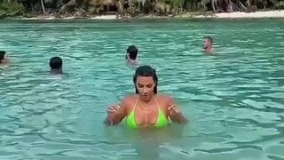 Kim kardarshian looking so hot in bikini