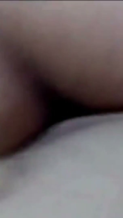Beautiful lady leaning before the mirror, receiving love | Clip 3