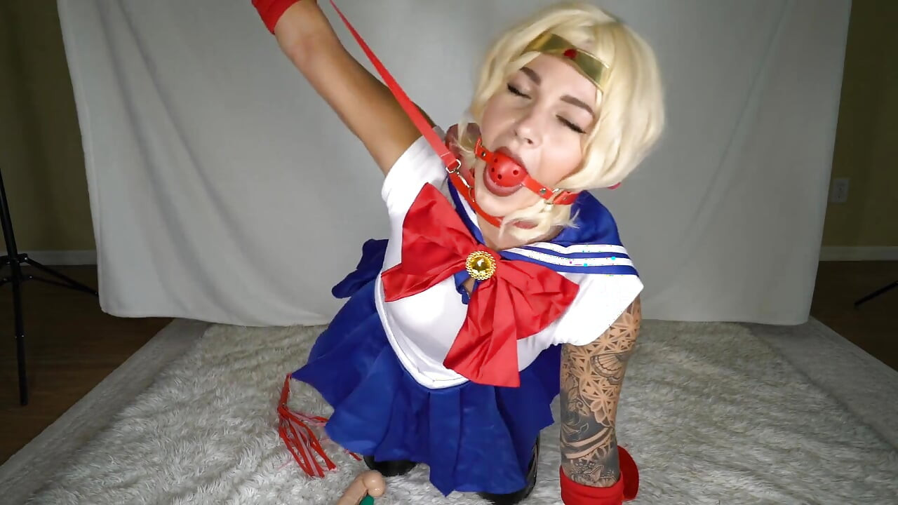 Związany Sailor Moon Kutas dokuczanie Fantasy