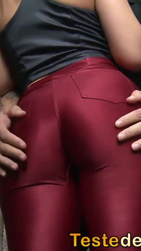 Comeu o cu da gostosa no banheiro publico | Clip 1
