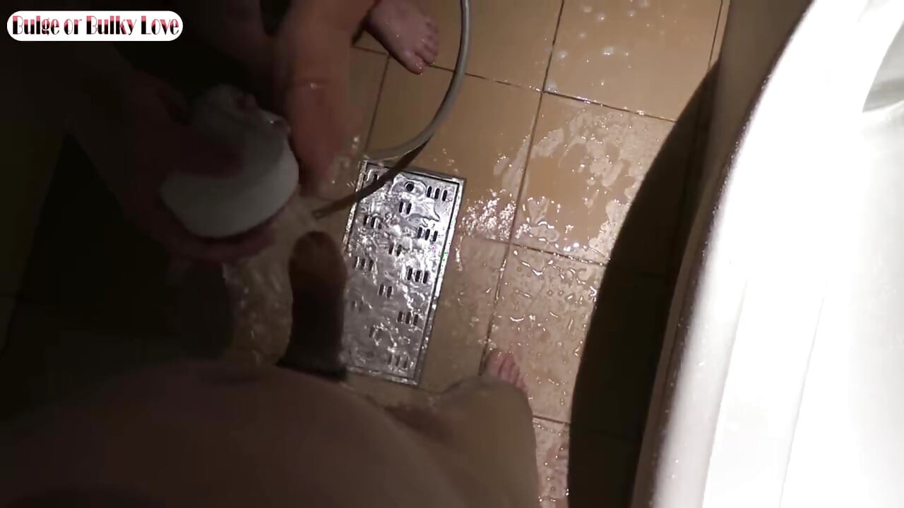 Istri toket besar, seks creampie tebal dan tidak malu. Video pribadi cewek semok dewasa, wajib nonton!