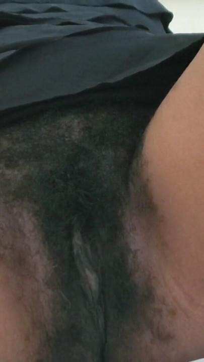 Hot Amateur Teen Showing Hairy Pussy Beauty With Bold Confidence | Clip 1